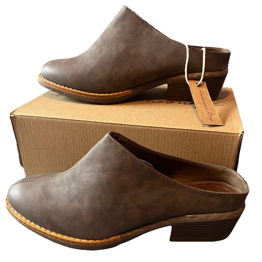 AMERICAN RAG Women's Segovia Mule Clogs Womens Size 8 NIB